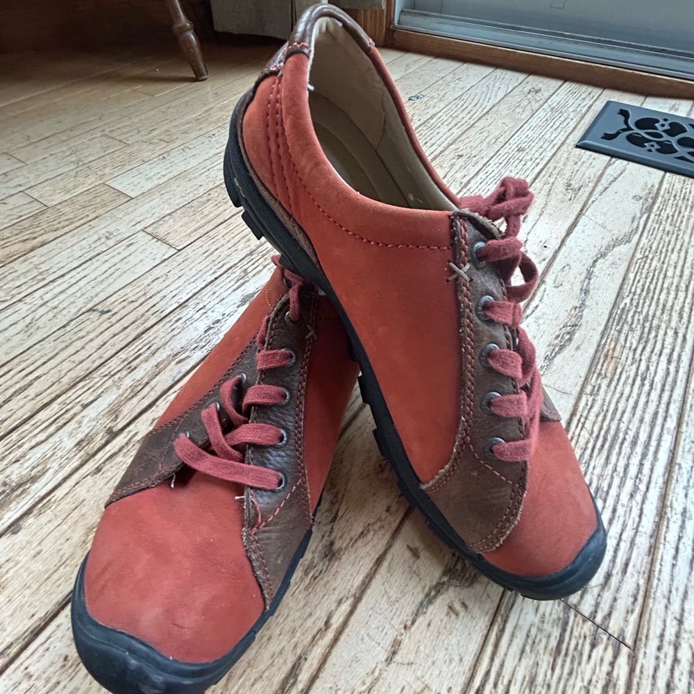 Keen Lace Up Shoes